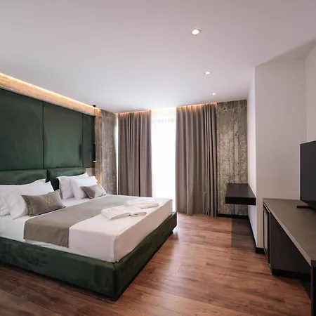 Cuni Luxury 4* Saranda