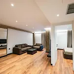 Cuni Luxury 4* Sarandë