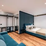 Cuni Luxury