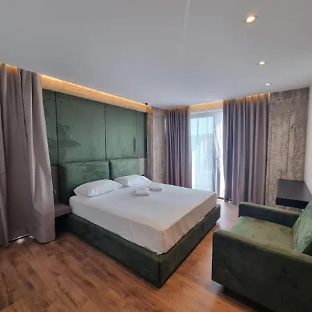 Cuni Luxury Hotel