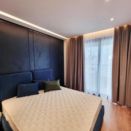 Cuni Luxury Hotel 3*