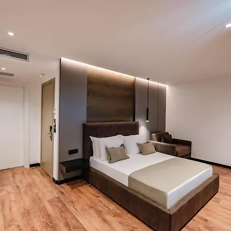 Cuni Luxury Ξενοδοχείο 4*