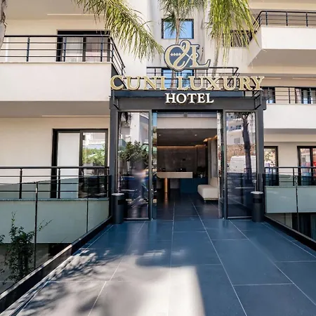 Cuni Luxury 4*