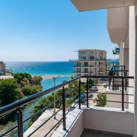 Cuni Luxury Σαράντα