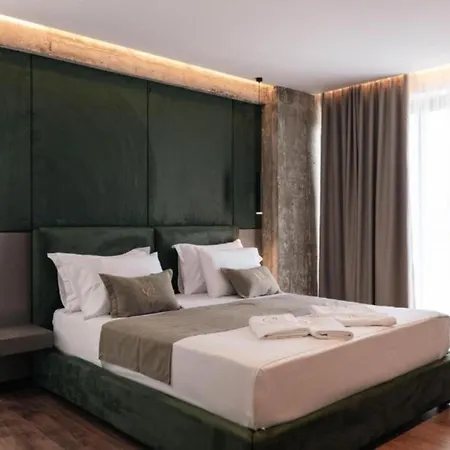 Cuni Luxury 4*