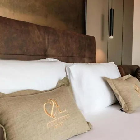 Cuni Luxury Σαράντα