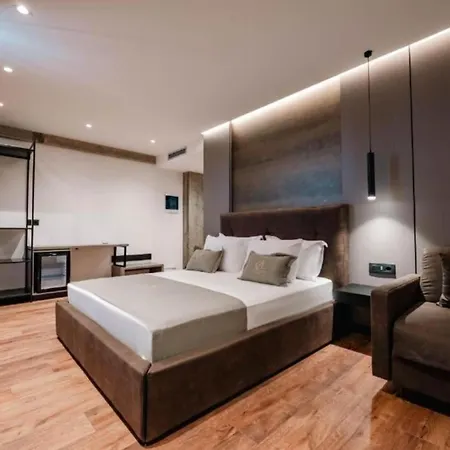 Cuni Luxury 4*