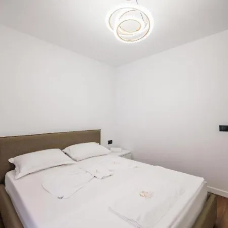 Hotel Cuni Luxury