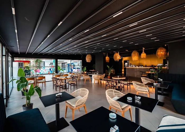 Cuni Luxury